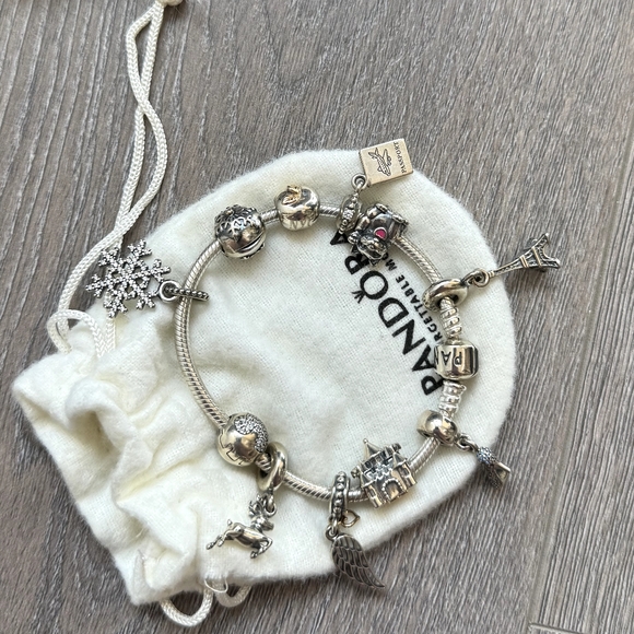 Pandora bracelet with charms silver with receipt - Picture 3 of 9
